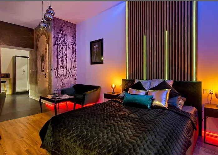 Apartament czarny z jacuzzi